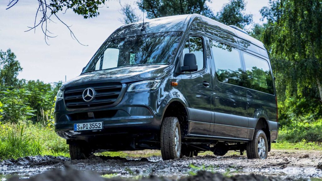 Cho thuê xe tháng 16 chỗ Mercedes Sprinter Cho thuê xe tháng 16 chỗ Mercedes Sprinter