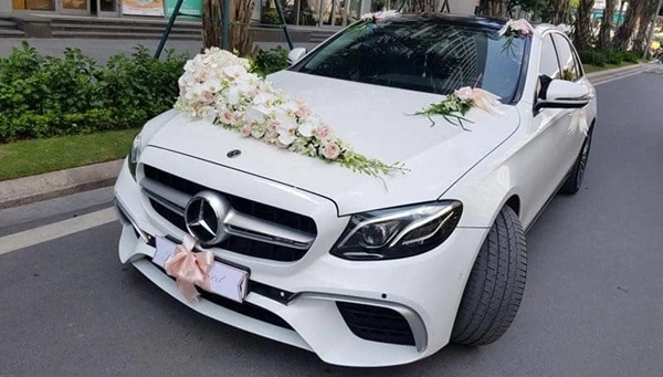 Cho thuê xe cưới Mercedes Cho thuê xe cưới Mercedes