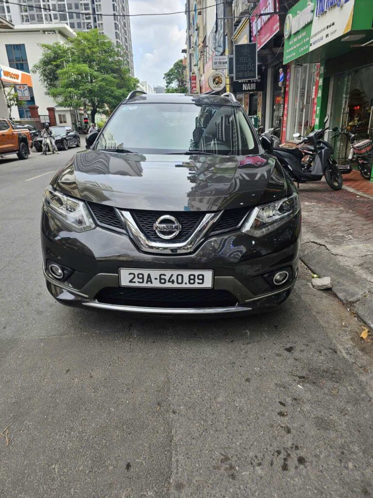Cho thuê xe tháng 7 chỗ Nissan Xtrail