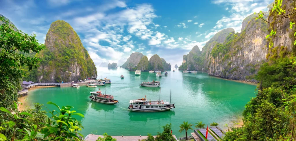 Từ Hà Nội đi Hạ Long – Khám phá kỳ quan chỉ sau vài giờ di chuyển 2025 Từ Hà Nội đi Hạ Long – Khám phá kỳ quan chỉ sau vài giờ di chuyển 2025