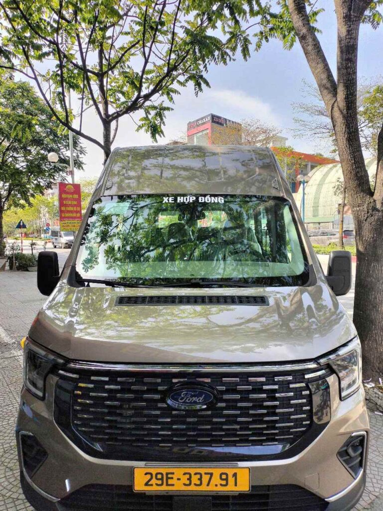 Cho thuê xe tháng 16 chỗ Ford Transit