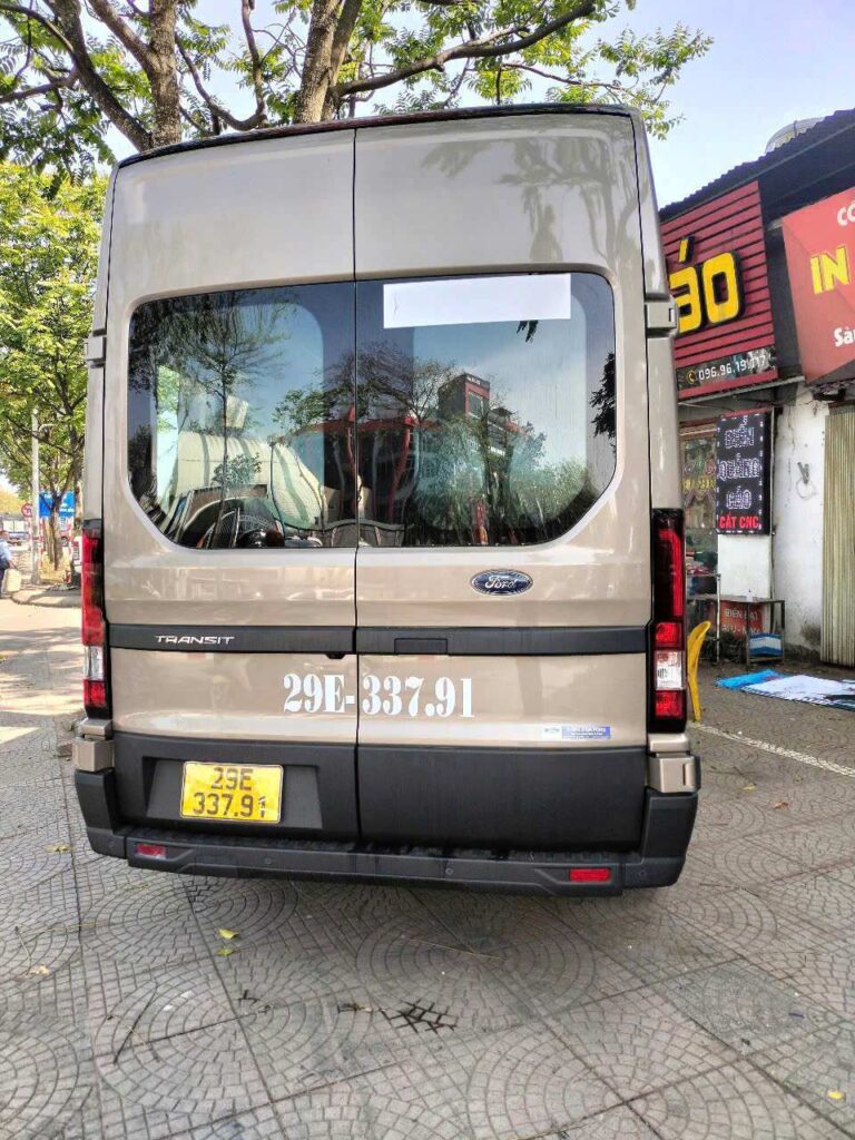 Cho thuê xe tháng 16 chỗ Ford Transit