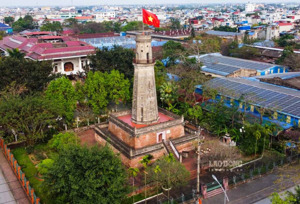 Thuê xe 16 chỗ đi Nam Định giá rẻ – Xe mới, phục vụ đoàn du lịch & công tác | Minh Long Travel Thuê xe 16 chỗ đi Nam Định giá rẻ – Xe mới, phục vụ đoàn du lịch & công tác | Minh Long Travel