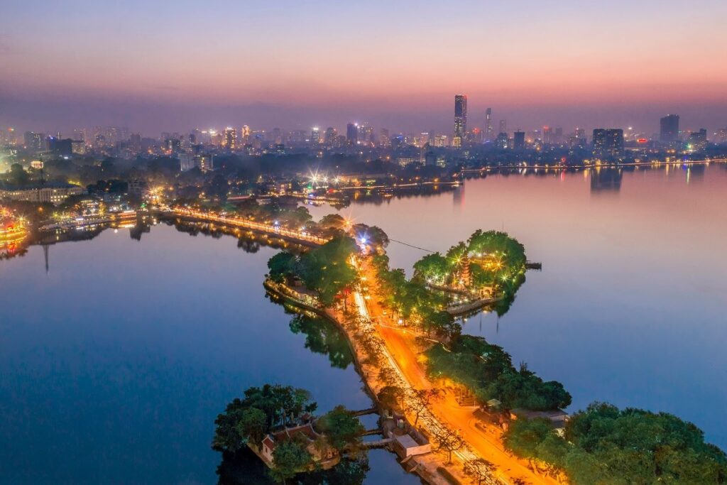 thuê xe 7 chỗ tại Tây Hồ