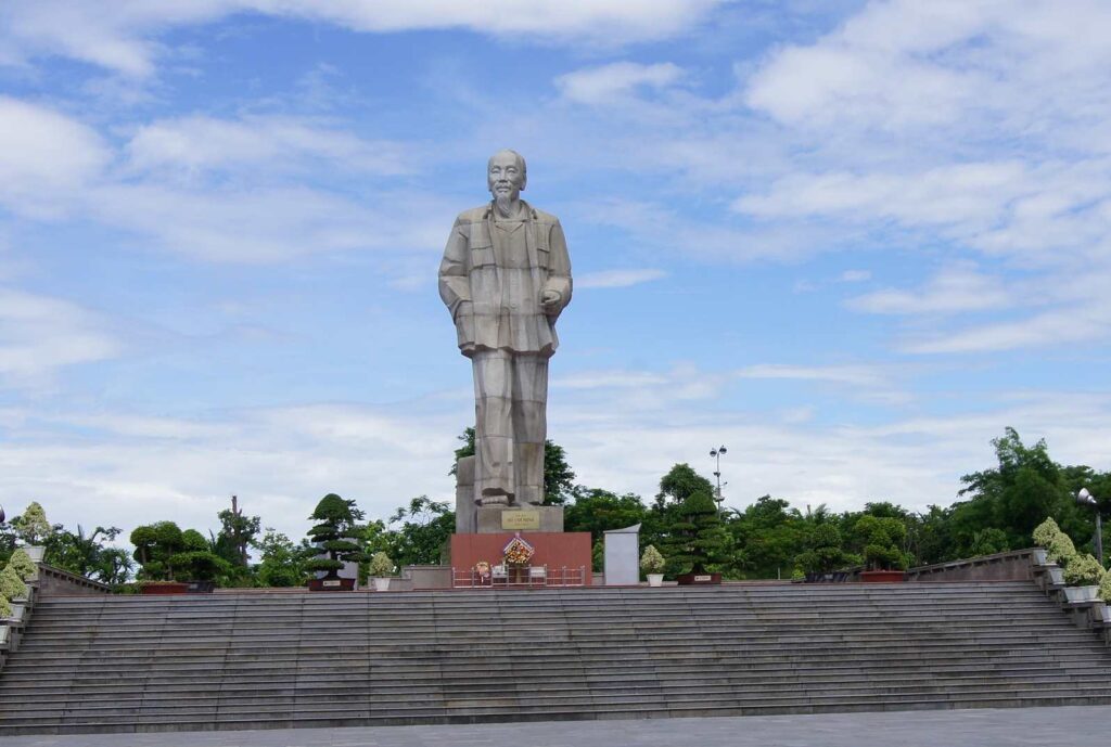 Thuê xe 16 chỗ đi Nghệ An