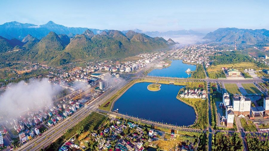 thuê xe 7 chỗ đi Lai Châu