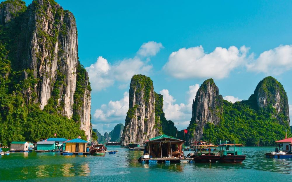 thuê xe 7 chỗ đi Hạ Long